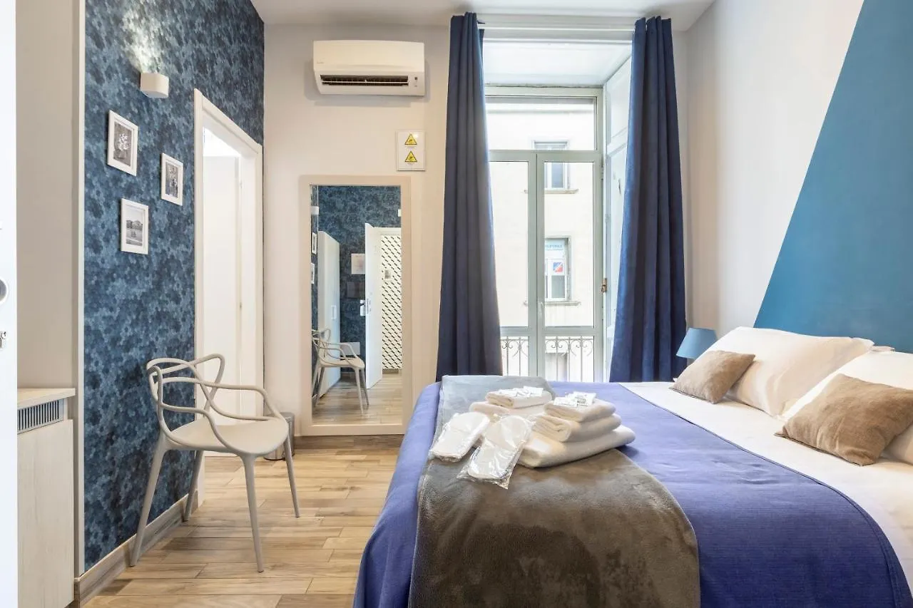 Scaramantico Rooms Неаполь 2*,  Италия