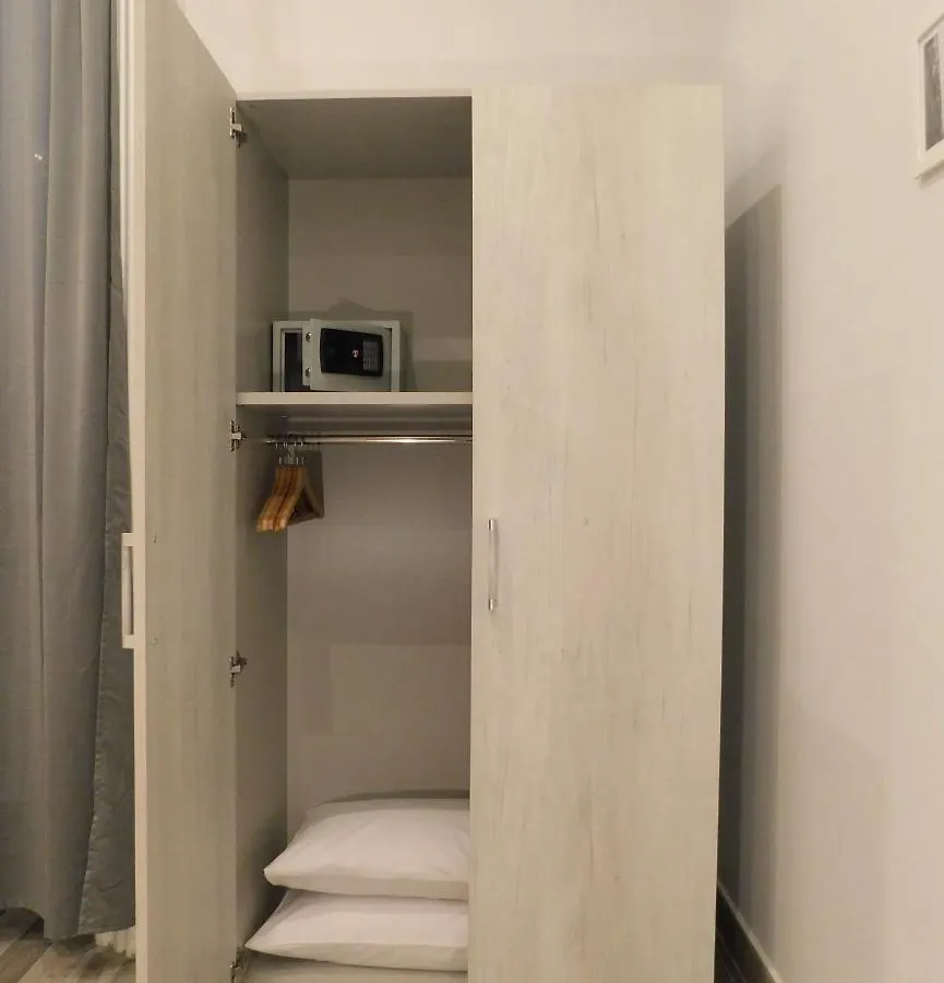 Гостевой дом Scaramantico Rooms Неаполь