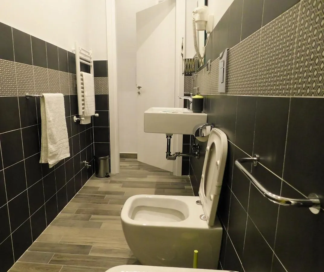 Scaramantico Rooms Неаполь 2*,